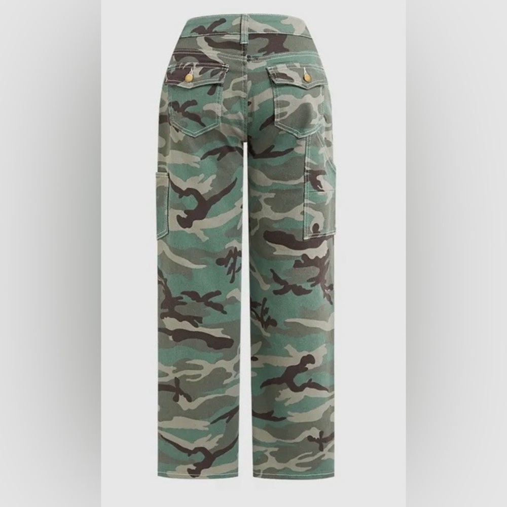 Flamingals Camo Mid Rise Straight Leg Jeans Size Large NWT - Picture 5 of 12